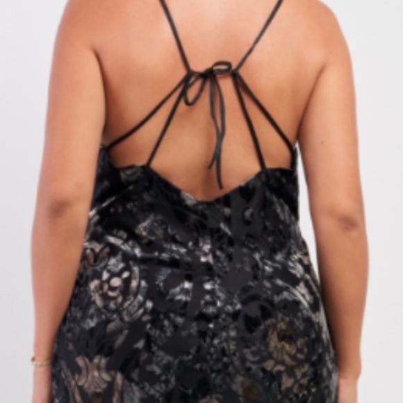 Plus Black Royal printed Mini Dress - Picture 2 of 3